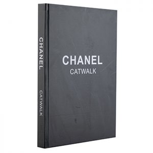 Sách Chanel Catwalk