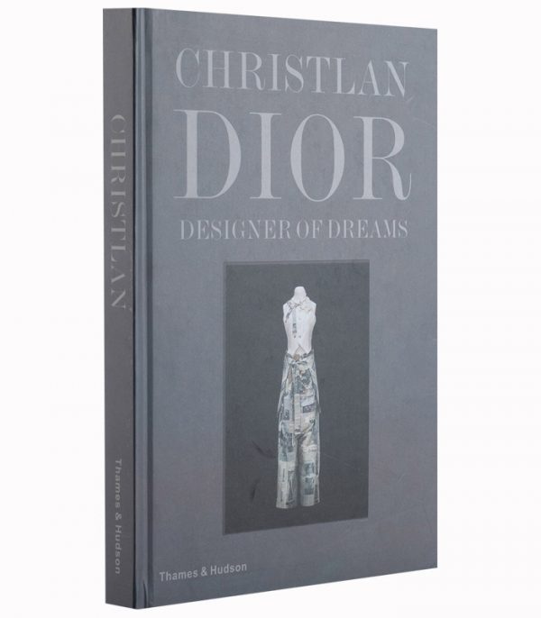 Sách Christlan Dior